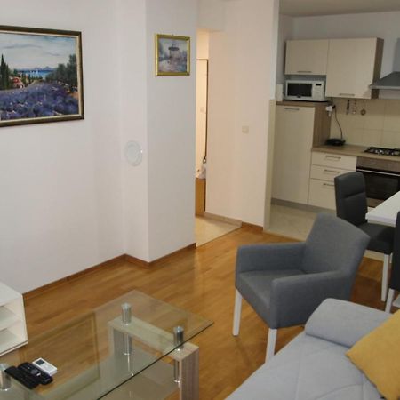 Apartment Pearl-Free Parking Makarska Ngoại thất bức ảnh