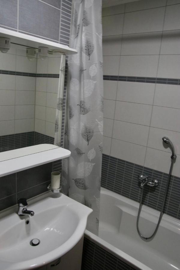 Apartment Pearl-Free Parking Makarska Ngoại thất bức ảnh